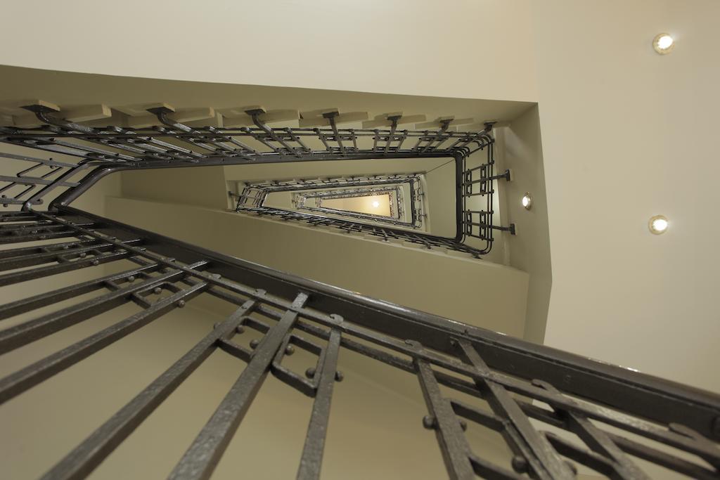 Hotel Rosal Овиедо Екстериор снимка